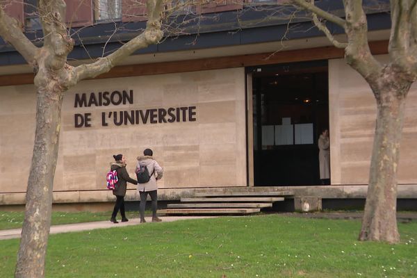L'université de Bourgogne compte une centaine d'étudiants chinois.