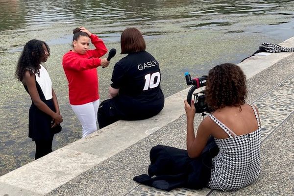 Manon a raconté aux trois jeunes reporters comment le harceleur s'y est pris pour gagner sa confiance.