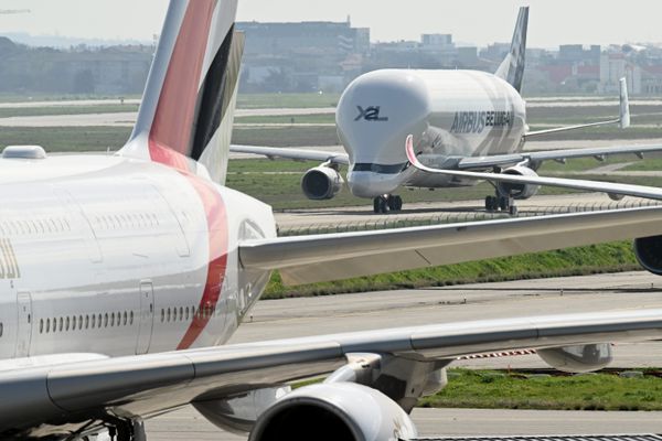 Le BelugaXL a été dans l'obligation de se poser à l'aéroport d'Amsterdam Schiphol (Pays-Bas), mardi 10 septembre 2024.