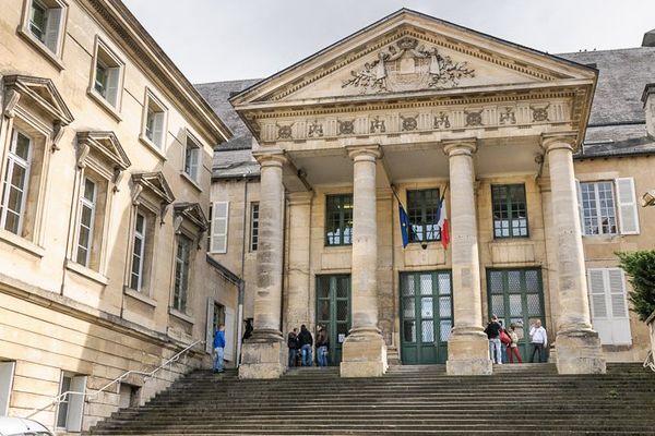 Le Palais de justice de Poitiers