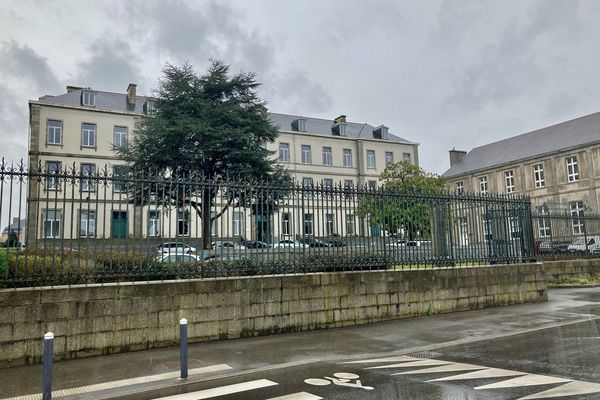 Le collège Anatole Le Braz est l'un des établissements concernés