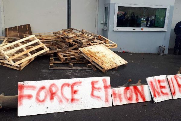 La prison de Liancourt dans l'Oise est bloquée depuis lundi