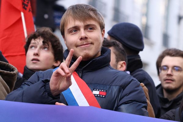 Le député insoumis Louis Boyard a appelé au #BlocusChallenge sur les réseaux sociaux. Une initiative qui fait polémique.