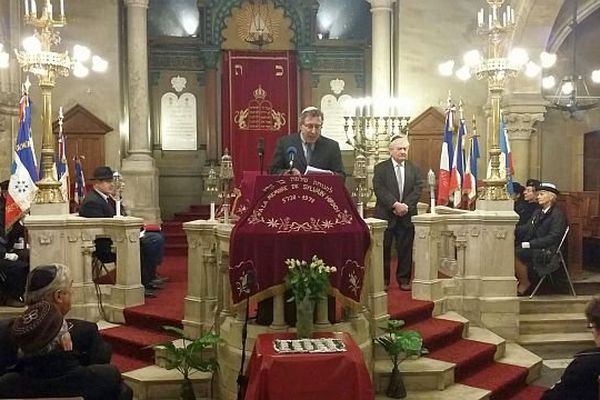 Cérémonie d'hommage des 17 victimes des attentats à la synagogue de Dijon.