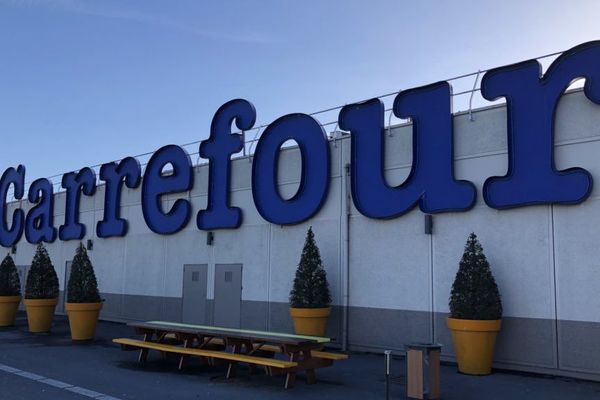 Le Carrefour de la Croisette à Charleville-Mézières, le 16 mars 2018