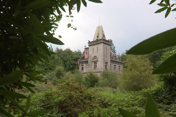 Le château de Leuhan et son parc de 9ha