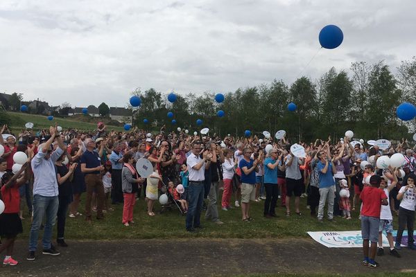 Près d'un millier de personnes rassemblées pour réclamer un lycée à Janzé