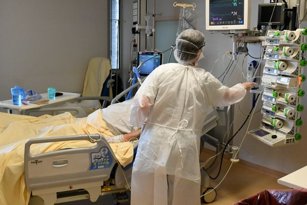 Selon le dernier bilan de l'ARS du 2 octobre 2020, 258 personnes atteintes du Covid-19 sont hospitalisées en Normandie. 