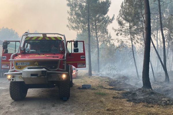 Le feu a ravagé 250 hectares, à 21h. 