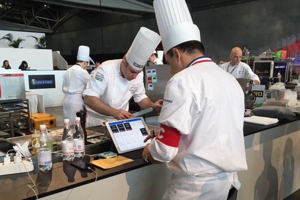 Matthieu Otto, chef de Sarreguemines, est le candidat de la France au Bocuse d'or Europe. Il a réalisé son épreuve en moins de six heures à Turin. 