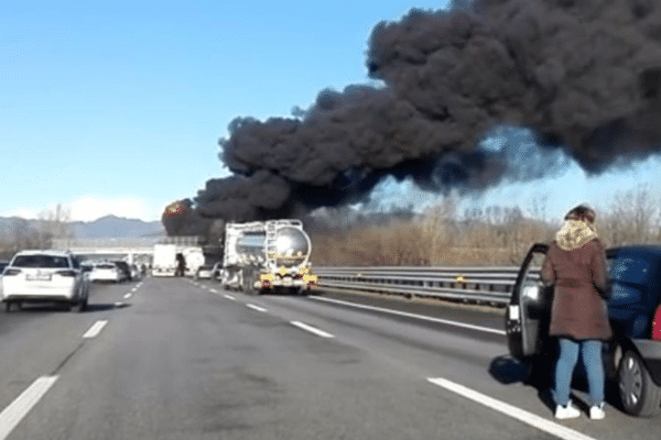 L'accident s'est produit sur l'autoroute A21 en Italie dans le secteur de Brescia.