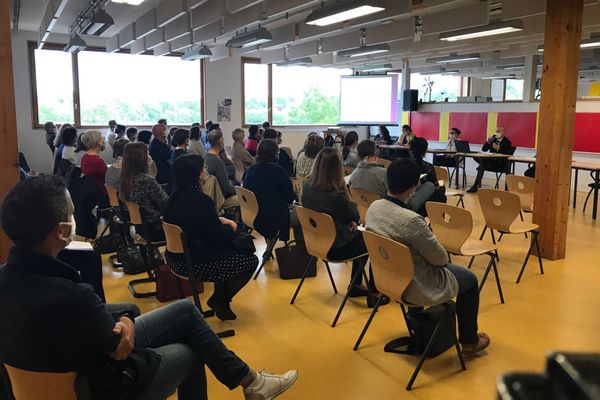 Réunion de rentrée pour les enseignants du collège de Mirecourt.