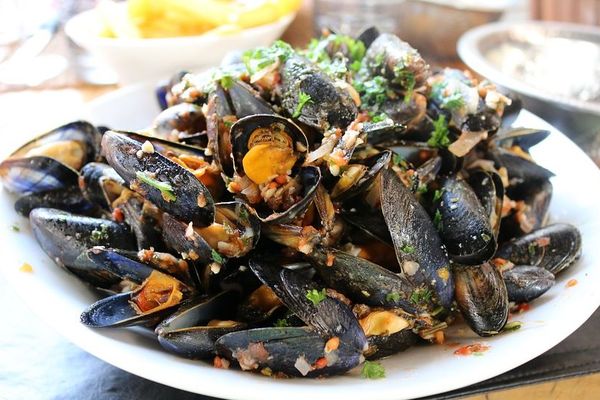 Un plat de moules