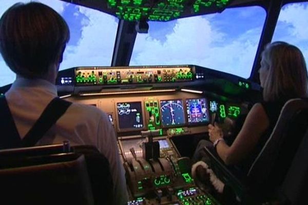 Les stagiaires prennent les commandes d'un Boeing 777