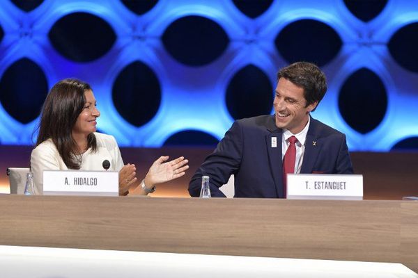 Anne Hidalgo et Tony Estanguet, lors de la session du CIO, à Lima, le 13 septembre 2017.