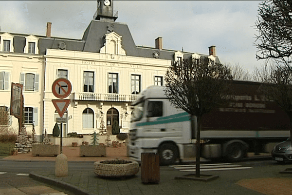 À partir du 22 décembre, on ne verra plus passer de poids lourds dans le centre de Varennes-sur-Allier.