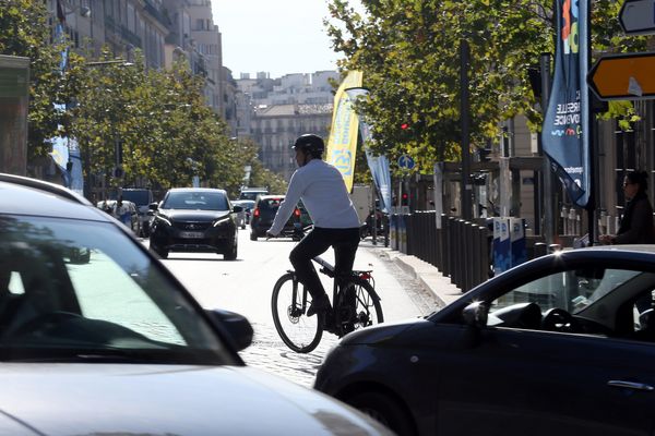 Meilleure qualité de l'air et fin de la circulation différenciée à Marseille.