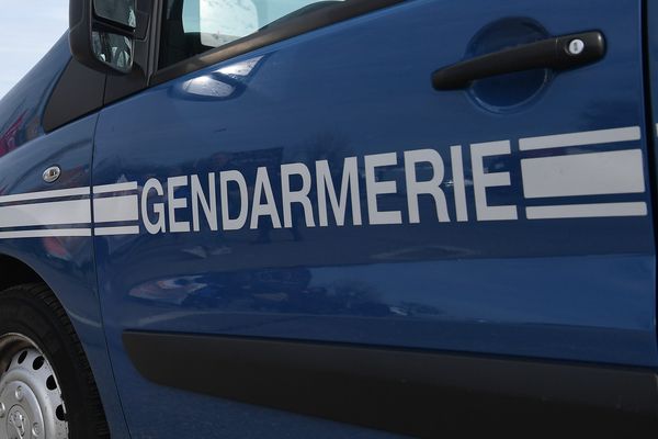 Après la découverte ce dimanche d'une voiture accidentée au pied d'une falaise de Saint-Omer, une enquête est menée par la gendarmerie