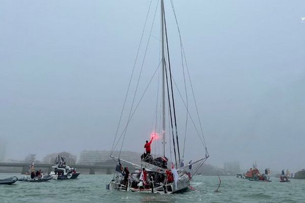 Boris Herrmann franchit la ligne d'arrivée  et termine le Vendée Globe en 80j 14h 59min 45s.