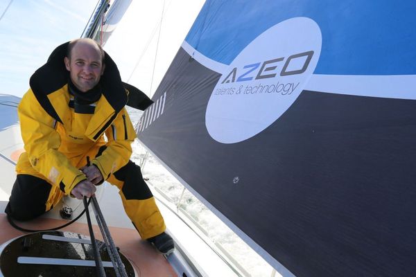 Maxime Cauwe, à bord de son bateau Azéo, avant sa première transat en solitaire la Route du Rhum 2018.