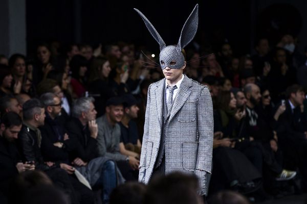 Défilé bestiaire à Paris de l'américain Thom Browne.