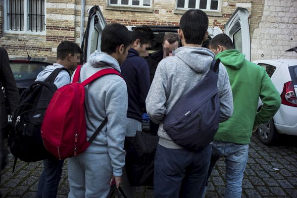 Si les demandes d'hébergement de mineurs isolés poursuivent leur progression, le Conseil départemental de l'Ain annonce qu'il devra "suspendre temporairement l’accueil", contre sa volonté.