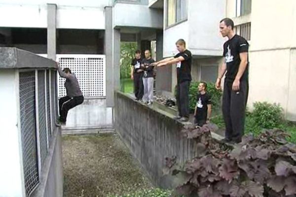 Des traceurs dans le quartier de la Villeneuve à Grenoble