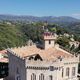 Le château de Grimaldi situé à Cagnes-sur-Mer sert de vigie depuis 2004.