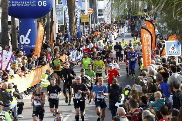 Arrivée du marathon Nice-Cannes, en novembre 2016