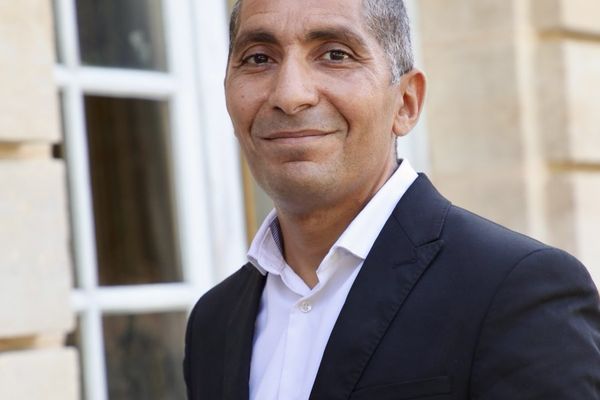 Amine Smihi, l'adjoint au maire de Bordeaux est décédé d'une maladie.