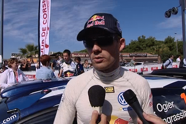 Sébastien Ogier a remporté les quatre spéciales de la première journée de la manche française du Championnat du monde de Rallyes, vendredi 30 septembre.