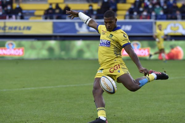 Le match opposant l'ASM Clermont Auvergne à Bordeaux prévu dimanche 11 octobre à 21h10 est reporté à une date ultérieure en raison de cas de COVID 19 dans l'effectif bordelais. 