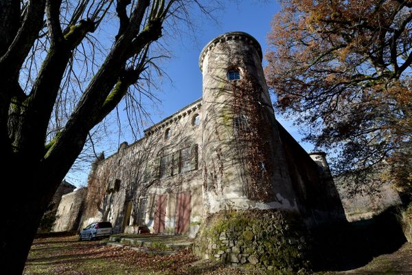 Dans la Loire, le château de Villars à La Chapelle-Villars va recevoir 300 000 euros grâce au Loto du patrimoine.