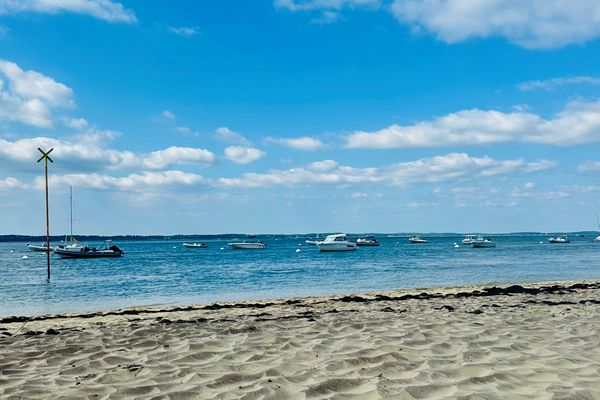 Il fera beau sur toute la région et particulièrement sur le littoral. (Plage du Moulleau à Arcachon).