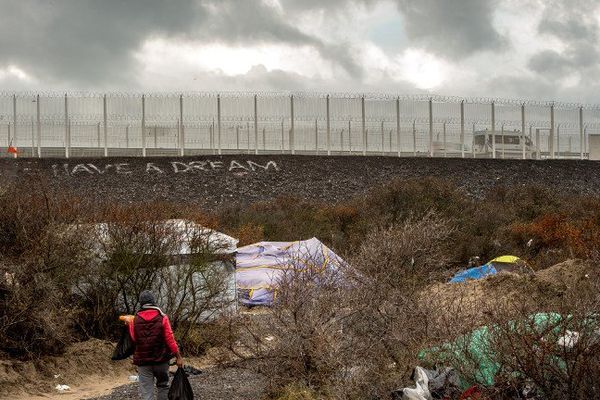 Les abords de la "Jungle" à Calais.