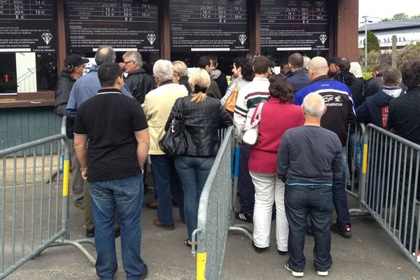 La billeterie du CA Brive a connu l'affluence dés l'ouverture des portes lundi 13 mai