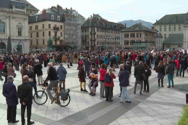 Le rassemblement en hommage à Samuel Paty au cours duquel nous avons rencontré les membres du CDCM