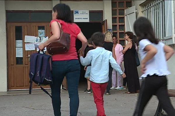 Les parents s'organisent comme ils le peuvent