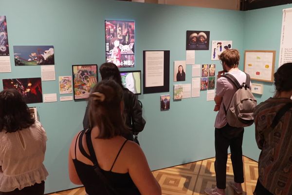 L'exposition consacrée à Hayao Miyazaki, "Le musée ambulant. Lectures de Miyazaki" permet une immersion dans son processus de création.