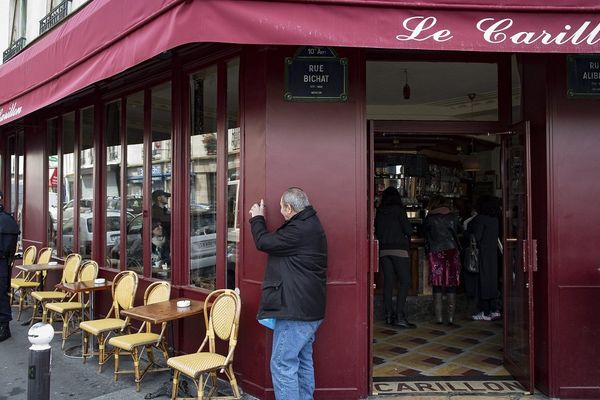 La terrasse du Carillon, en avril 2016, cinq mois après les attentats