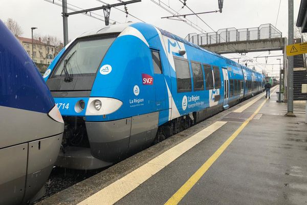 La SNCF va continuer à exploiter les TER en Auvergne-Rhône-Alpes jusqu'en 2033.