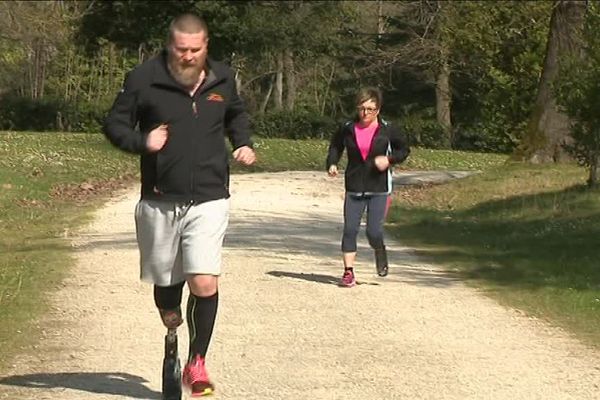 Jérôme et Muriel à l'entraînement pour le marathon nocturne de Bordeaux