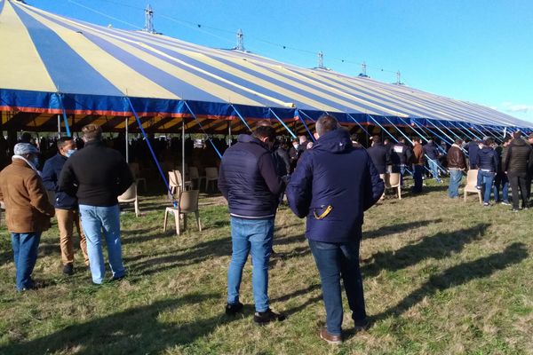 Le rassemblement de pasteurs évangéliques, à Nevoy (Loiret)