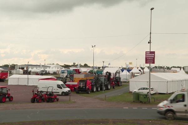 Pourquoi la tension monte entre les gens du voyage et la mairie de Lessay ?