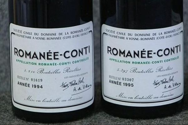 - Archives.  Des bouteilles de Romanée-Conti  mises à prix entre 7 et 8 000 euros pièce lors d'une vente aux enchères en Côte d'Or