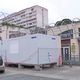 Nîmes - les médecins du cabinet médical de Pissevin viennent de recevoir trois préfabriqués pour agrandir leur espace d'accueil - mars 2024.