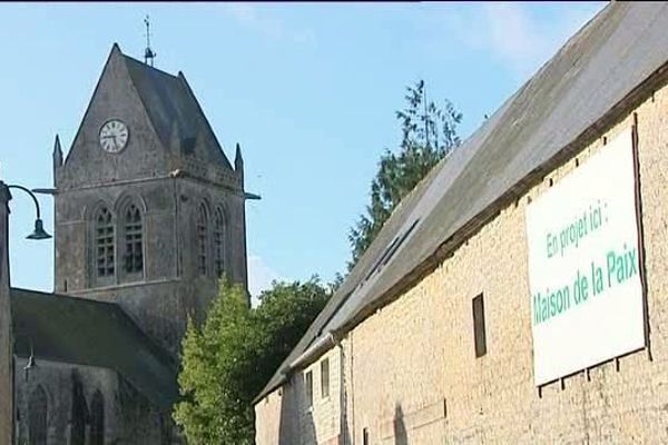 La grange qui deviendra peut-être la Maison de la paix et de la réconciliation à Sainte-Mère-Eglise