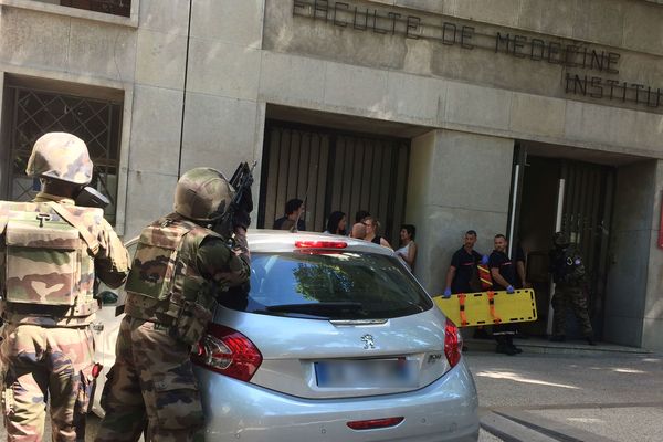 Une fausse attaque terroriste simulée en plein coeur de Montpellier le 24 mai 2017. 