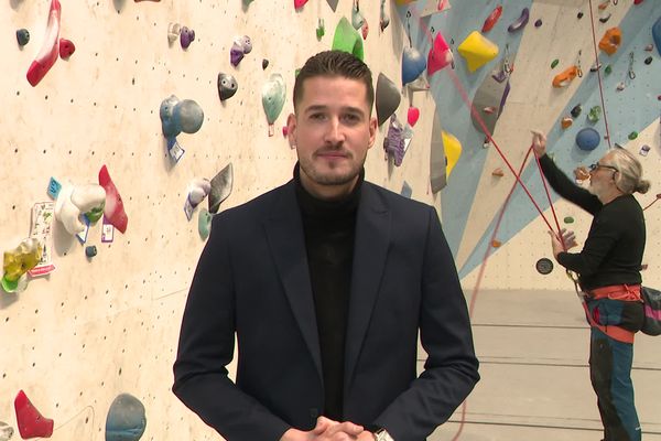 Emilien Diaz est en direct depuis la salle d'escalade Marie Paradis à Besançon avec ses invités.