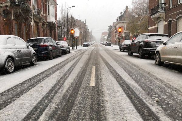 Les transports scolaires sont suspendus dans le Nord et le Pas-de-Calais ce jeudi 9 janvier 2025 à cause de la neige attendue.